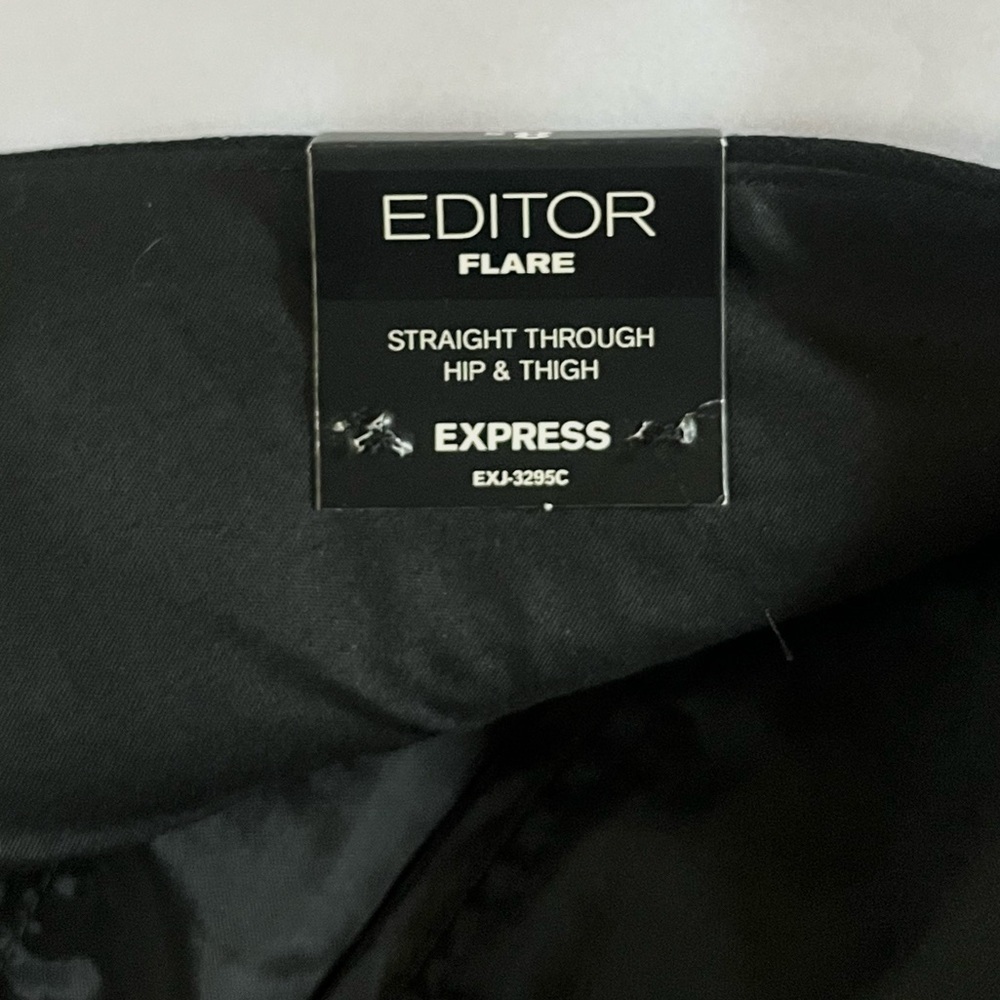Express Editor Flair Straight Through Hip & Thigh Flare Trousers - Picture 7 of 9